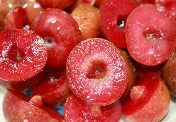 Mùa hè ăn mận đừng quên 5 điều, đảm bảo da đẹp, không sợ nóng lại khỏe xương - Ảnh 2. Mùa hè ăn mận đừng quên 5 điều, đảm bảo da đẹp, không sợ nóng lại khỏe xương - Ảnh 2.