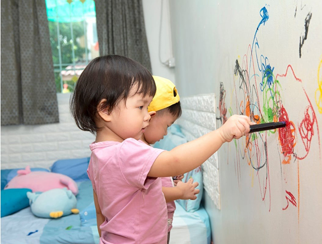 Bé có 5 tật xấu này trước 3 tuổi, chứng tỏ IQ cao, mẹ đừng vội cản trở - Ảnh 3.