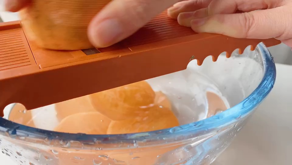 Món ngon ngày Tết: Ba món củ quả sấy tốt cho sức khỏe - Ảnh 9.