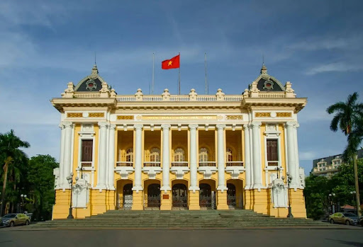 Khám phá những bí ẩn “lộ thiên”, từ giảng đường đẹp như &quot;thánh đường&quot; đến tòa nhà Bắc Bộ phủ đầy vết đạn 80 năm tuổi, quan trọng hơn: Tất cả đều miễn phí! - Ảnh 3.