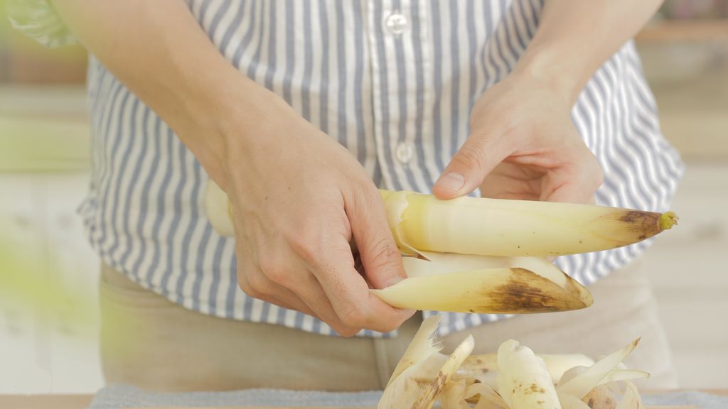 Món ăn giảm cân: Măng tươi nhồi thịt hấp giòn ngọt ngon- Ảnh 1.