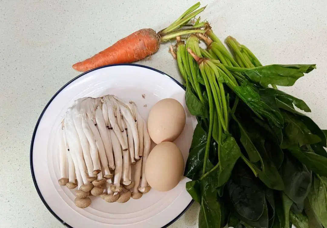 Nấu món canh từ loại rau tươi mát, rẻ tiền vào mùa xuân, ăn vừa ngon, bổ dưỡng lại thanh mát  - Ảnh 1.