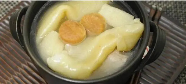 Phụ nữ sau tuổi 40 đừng quá tiết kiệm: Ăn 4 món này để bổ sung estrogen, có da đẹp mịn màng - Ảnh 2.