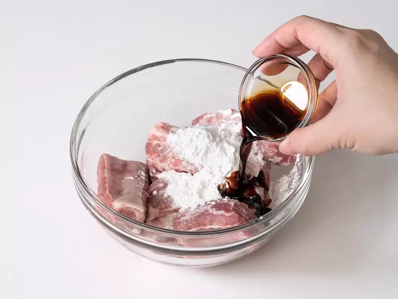 Sườn om khoai món ngon ngày mưa - Ảnh 2. Sườn om khoai món ngon ngày mưa - Ảnh 2.