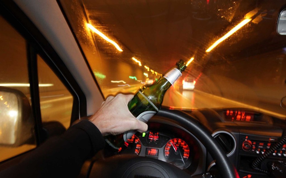 Từ vụ việc nữ tài xế lái BMW uống rượu trước khi tông xe liên hoàn và lời cảnh tỉnh của chuyên gia