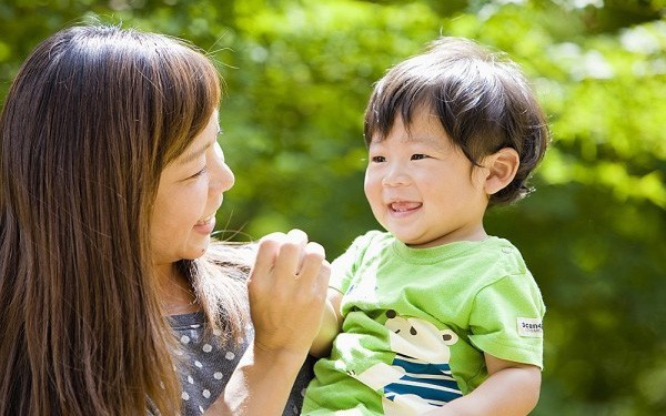 Nhà giáo Montessori Lê Mai Hương: Bố mẹ Việt đang dạy con học nói theo cách &quot;bạo lực&quot; này