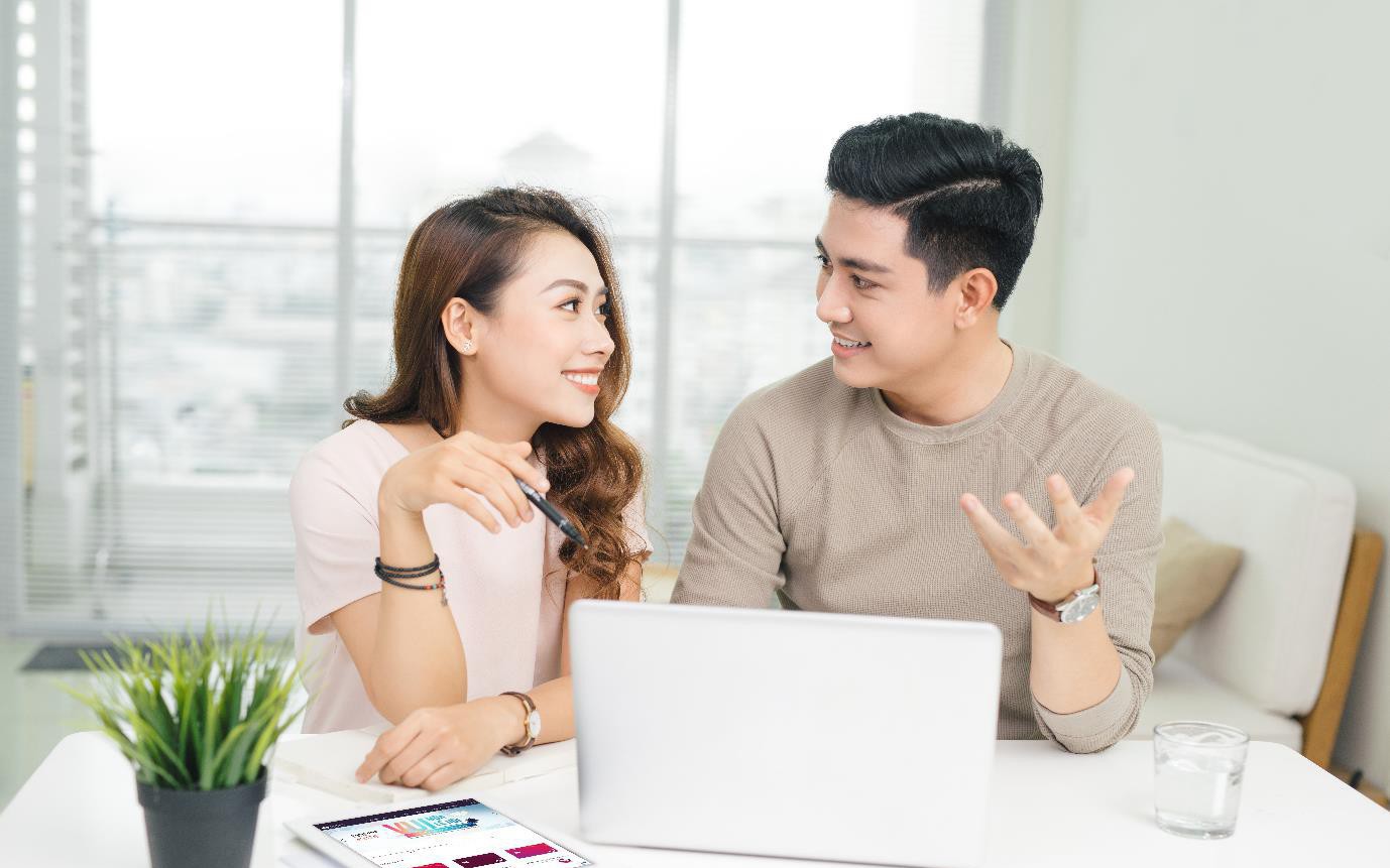 Để không lục đục khi ra riêng, học ngay mẹo quản lý tiền bạc của cô vợ đảm này