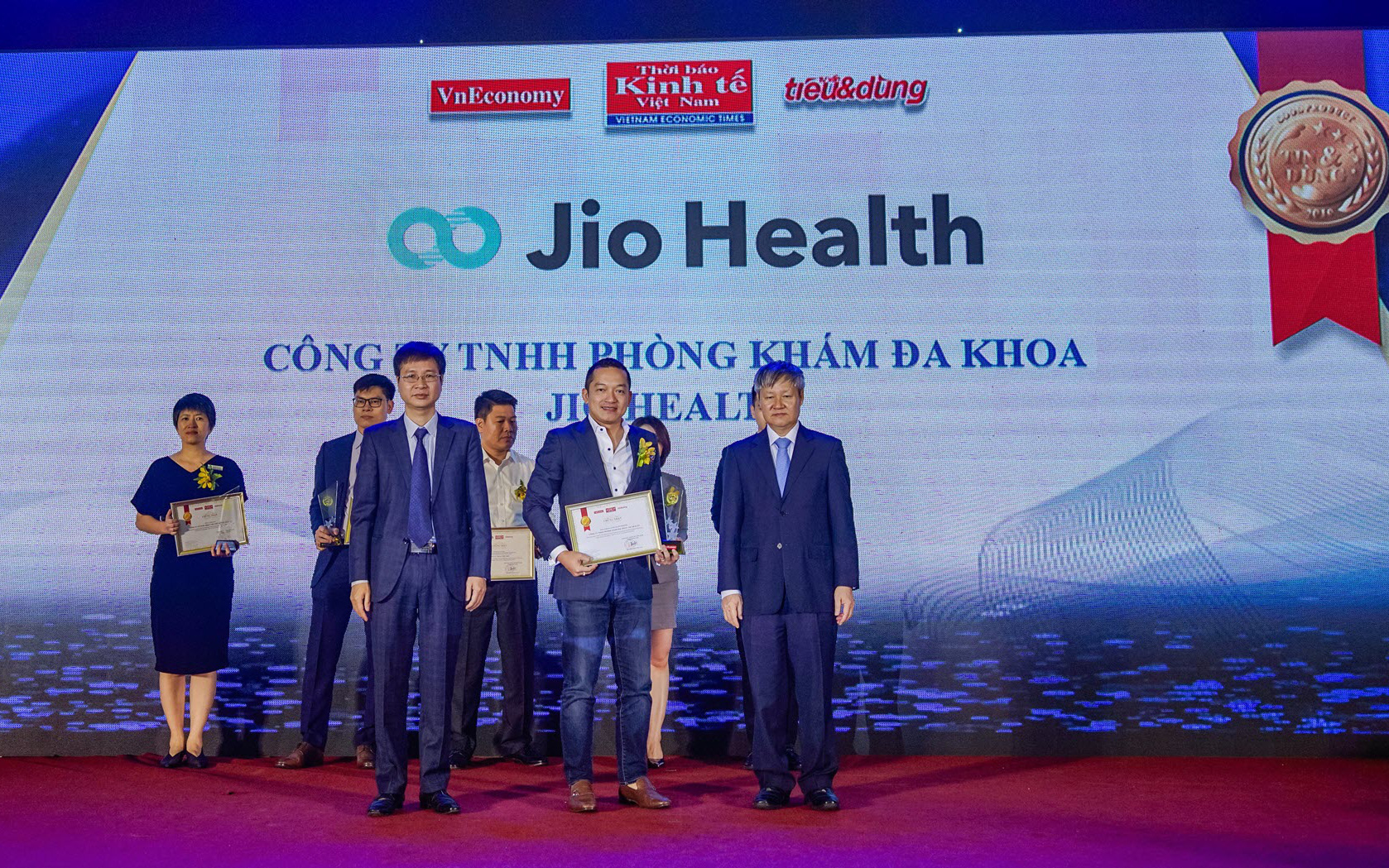 Dịch vụ đặt bác sĩ đến nhà của Jio Health lọt vào Top 100 Tin & Dùng 2019