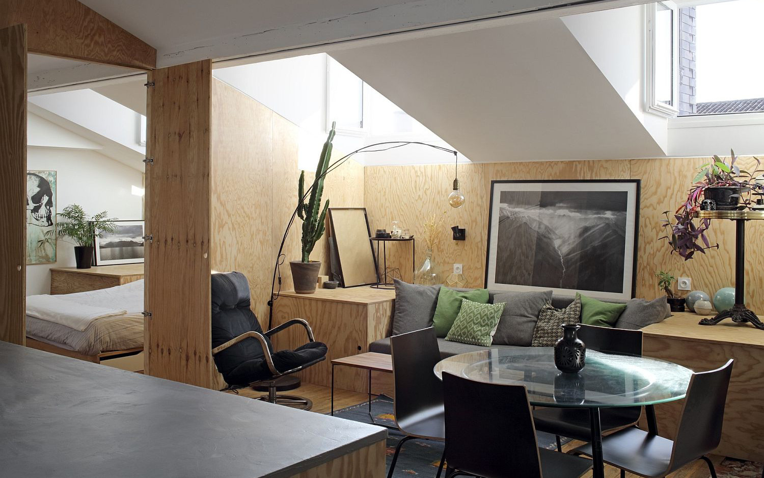 Căn hộ 50m² đẹp ấn tượng với giải pháp nới rộng không gian nhờ chất liệu gỗ