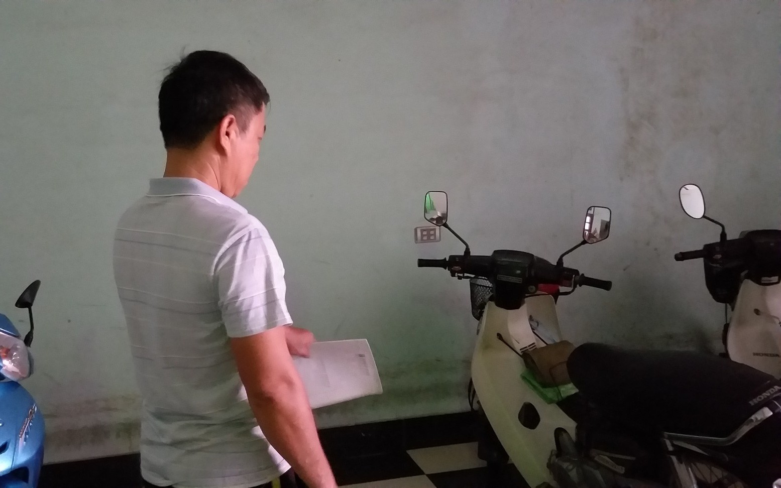 Vụ nữ sinh lớp 12 nhảy cầu tự tử, nghi bị hiếp dâm ở Bắc Ninh: Chủ nhà nghỉ nói thấy đôi nam nữ say xỉn nên cho thuê phòng