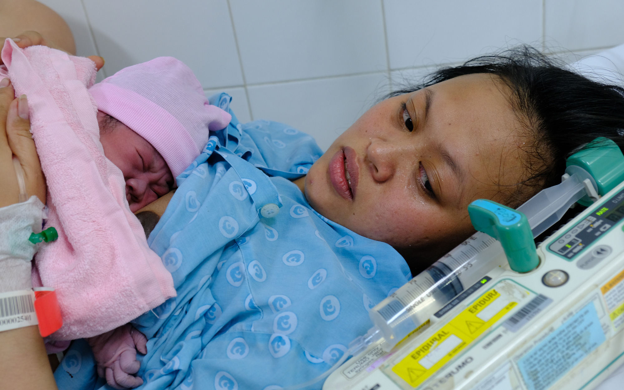 2 bé trai, 2 bé gái tại TP.HCM sinh đúng thời khắc đầu tiên của năm Canh Tý 2020