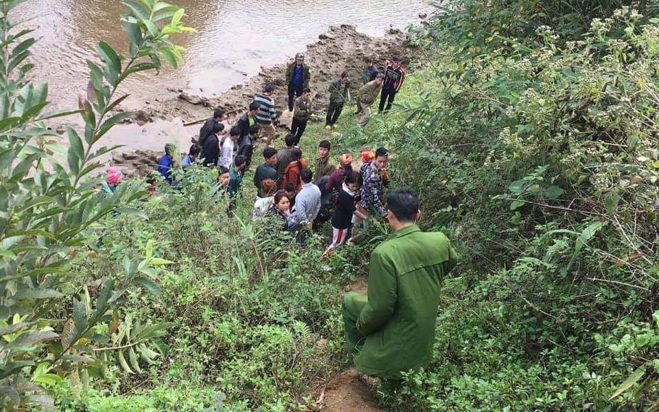 Lời khai của nghi can sát hại cô gái chôn vùi thi thể bên bờ suối ở Lào Cai khiến nhiều người xót xa 