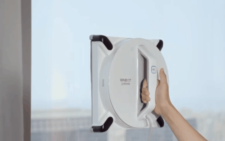 Robot lau cửa sổ: Giải pháp làm sạch mới khiến chị em vui mừng khôn xiết