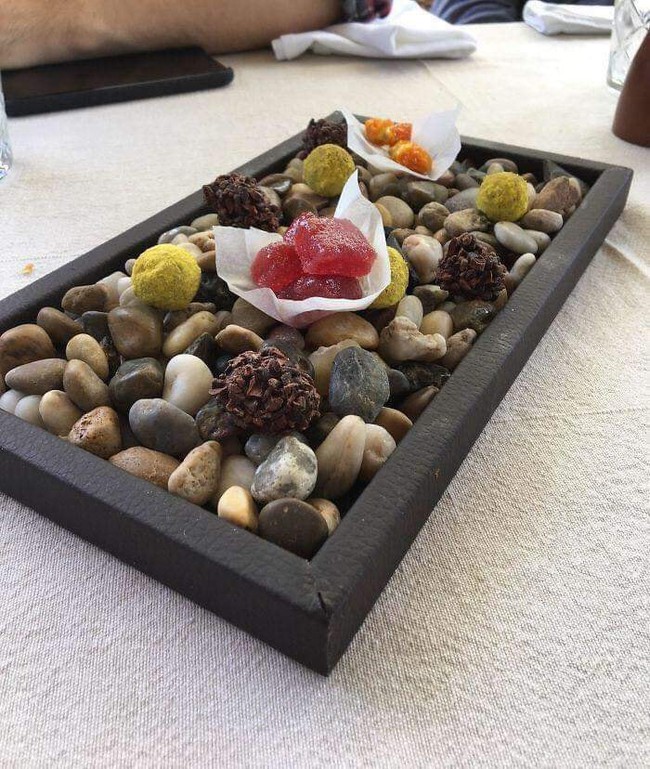Loạt đồ ăn sau khi "lên mâm" của các nhà hàng siêu trí tuệ khiến dân mạng cười ngất, món thì đaq2 - Ảnh 10.