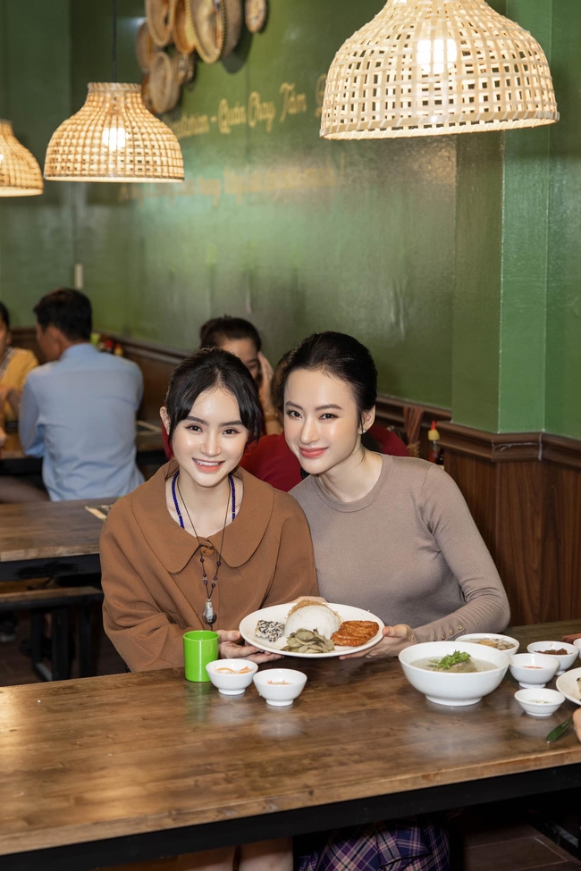 Vừa được khen xinh đẹp sau khoảng thời gian hơi "lố", em gái Angela Phương Trinh bỗng xuất hiện với khuôn mặt khác lạ nhưng vẫn được "bênh" nhờ điểm này - Ảnh 1.