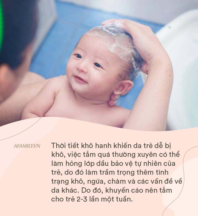 Bé 3 tuổi bị thương nặng sau khi tắm: 7 quy tắc cha mẹ cần ghi nhớ khi tắm cho trẻ vào mùa đông - Ảnh 4.