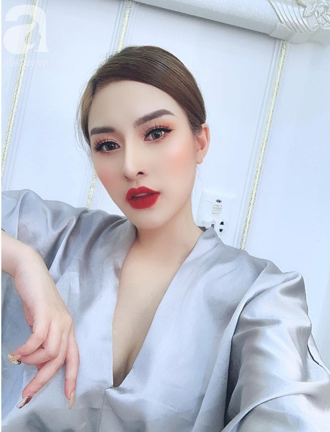 "Xõa" trong bữa tiệc sang chảnh tổ chức vì ly hôn thành công, người phụ nữ khẳng định quan điểm: "Sống chỉ có một đời, không nên buồn vì người không xứng đáng" - Ảnh 3.