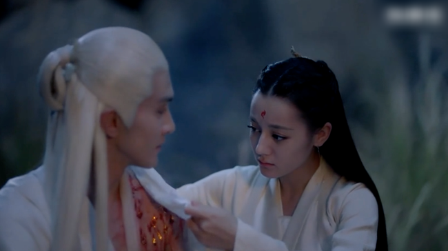 "Tam sinh tam thế Chẩm thượng thư": Yêu lưu manh nhưng khờ dại như Cao Vỹ Quang, cho Địch Lệ Nhiệt Ba uống máu mình - Ảnh 4.