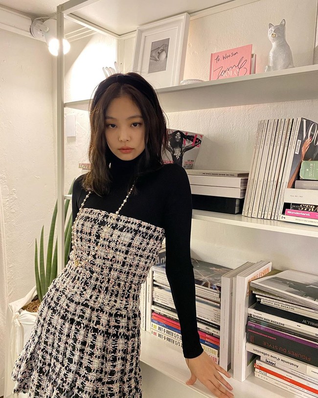 17 chiêu tạo dáng từ 4 "thánh" pose hình nhà Black Pink, bạn áp dụng thì sẽ nhận được bão like cho mỗi bức ảnh đăng Facebook - Ảnh 13.