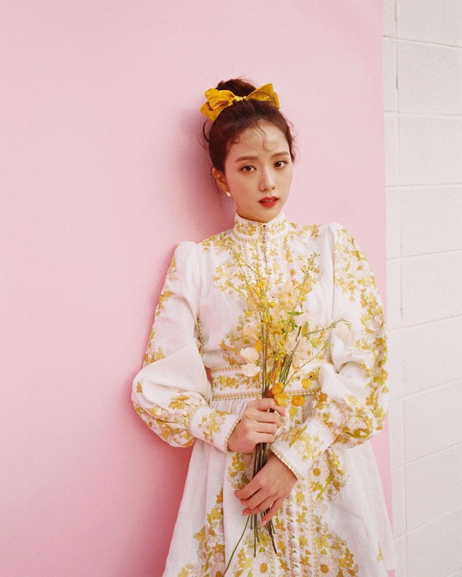 17 chiêu tạo dáng từ 4 "thánh" pose hình nhà Black Pink, bạn áp dụng thì sẽ nhận được bão like cho mỗi bức ảnh đăng Facebook - Ảnh 17.