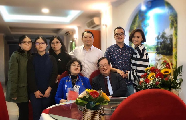 Vừa bị phát hiện chuyện yêu đương, bạn trai Thu Quỳnh đã có động thái xóa sạch bằng chứng hẹn hò - Ảnh 4.