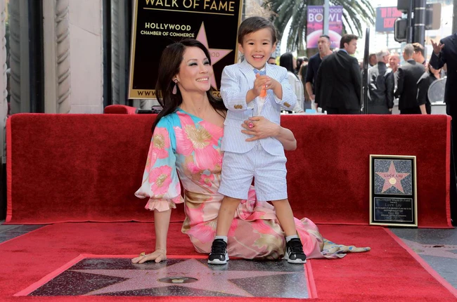 Nàng "thiên thần của Charlie" Lucy Liu: Nữ diễn viên gốc Á thành công nhất Hollywood dù gặp nhiều khó khăn từ nạn phân biệt chủng tộc - Ảnh 8.