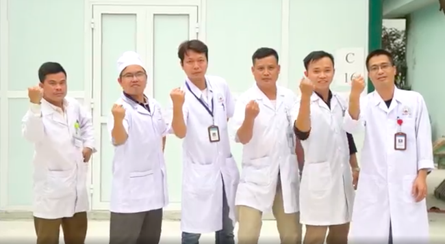 Lan Ngọc - Đức Phúc - Hồ Quang Hiếu cổ vũ Việt Nam giành chiến thắng, xúc động tự hào khi các bác sĩ, y tá xuất hiện - Ảnh 10.