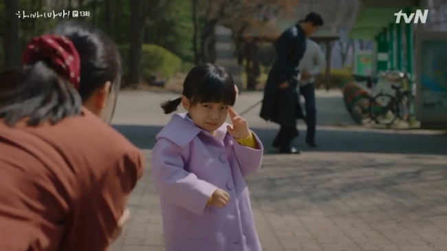 "Hi Bye, Mama": Kim Tae Hee bị lộ thân phận là hồn ma tái sinh, "mợ hai" cấm cản không cho gặp con gái - Ảnh 5.