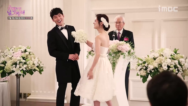 10 mối tình tay ba trong phim Hàn đáng xem mùa dịch: Reply 1988 của Park Bo Gum siêu hay, Jang Nara - Park Shin Hye đầy rối rắm - Ảnh 9.