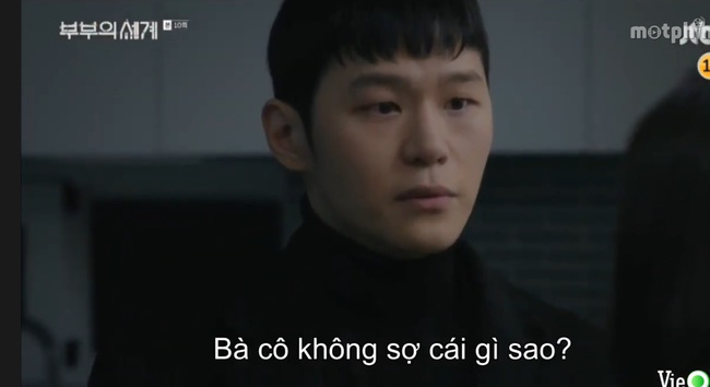 Thế giới hôn nhân: Gã chồng tồi Lee Tae Oh gõ cửa nhà “bà cả” giữa đêm, trâng tráo lột áo ngủ của vợ cũ - Ảnh 5.