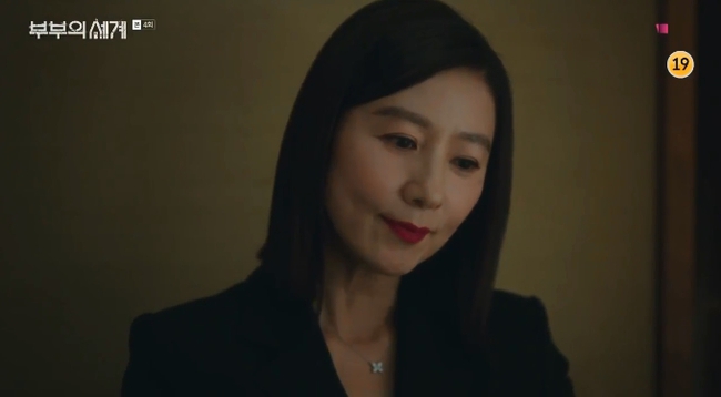 "Thế giới hôn nhân": "Ông ăn chả, bà ăn nem", Kim Hee Ae lên giường với cả bạn thân của chồng để trả thù - Ảnh 4.