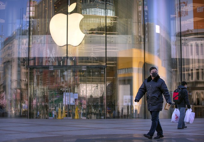 Không những trả lương vẫn đầy đủ, Apple còn tặng cho mỗi nhân viên 2,3 triệu đồng sắm đồ làm việc tại nhà - Ảnh 2.