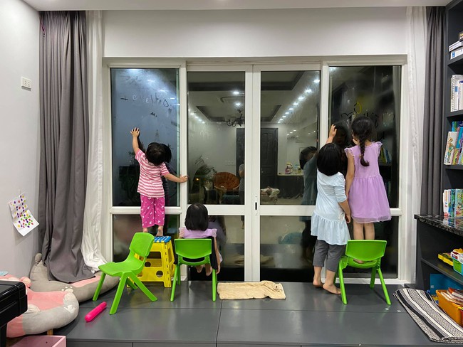 Bị bắt quả tang thả đầy giấy vệ sinh vào toilet, con gái MC Minh Trang ra vẻ hối lỗi nhưng câu nói cuối cùng khiến mẹ "ngã ngửa" - Ảnh 5.