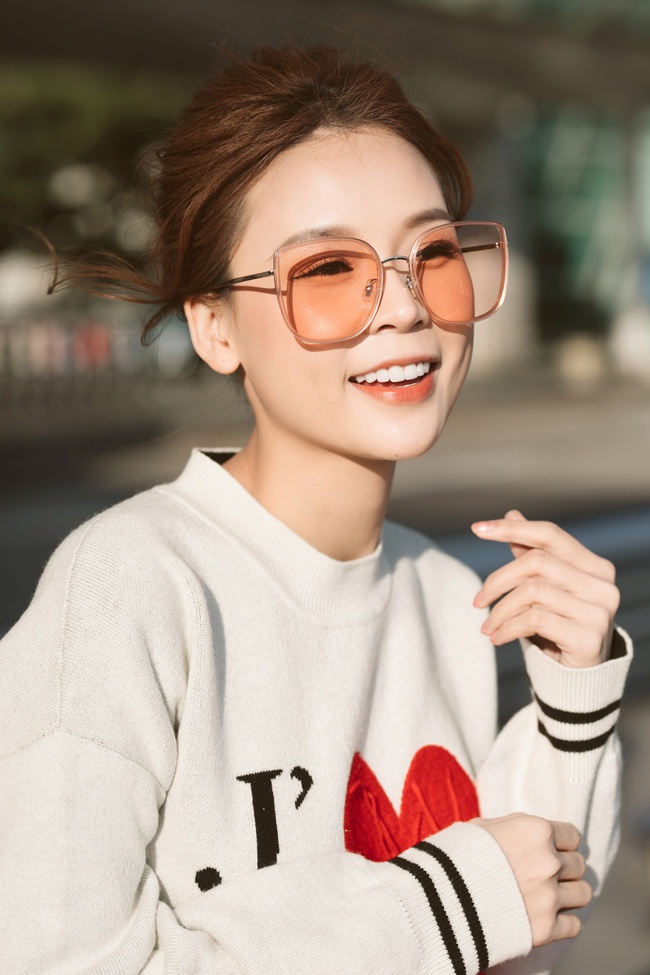 Sam khoe vẻ tươi tắn bất chấp tuổi tác, trả lời câu hỏi bao giờ lấy chồng - Ảnh 8.