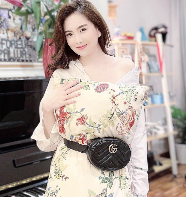 Kín tiếng là thế nhưng MC Mai Ngọc vẫn thi thoảng khiến fan trầm trồ khi đăng một góc nhà, sân vườn, hay hộp nữ trang "sương sương" vài trăm triệu - Ảnh 6.