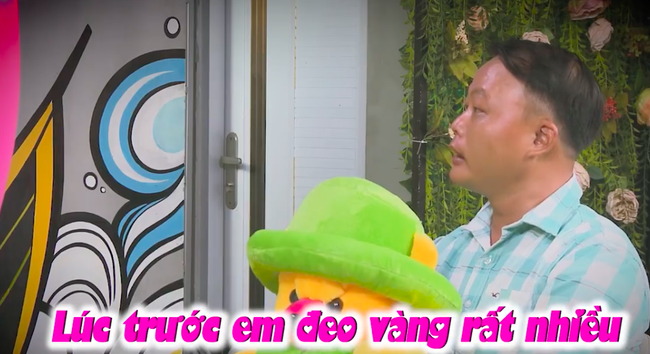 "Hẹn ăn trưa": Nam U40 thích đeo vàng, bị bạn gái lừa tiền đến show mai mối bị chê thẳng thừng vì hói đầu, hôi miệng - Ảnh 4.