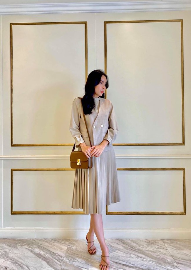 Kín cổng cao tường quá, anh có chán không ta?, Lưu Hương Giang hỏi.