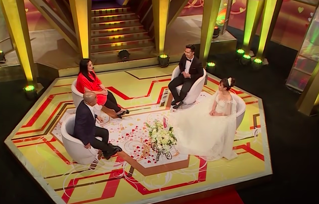 "Vợ chồng son": Nữ chính xinh đẹp rủ bạn trai qua ngủ chung nào ngờ có cái kết "mê mệt" - Ảnh 2.