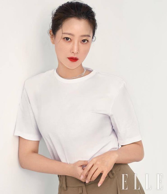 Kim Hee Sun - Người phụ nữ duy nhất tự tin khẳng định đẹp hơn Kim Tae Hee: Từng đau đớn tới mức muốn bỏ showbiz, bỏ xứ mà đi vì con gái bị chê "mẹ công đẻ con cú" - Ảnh 8.