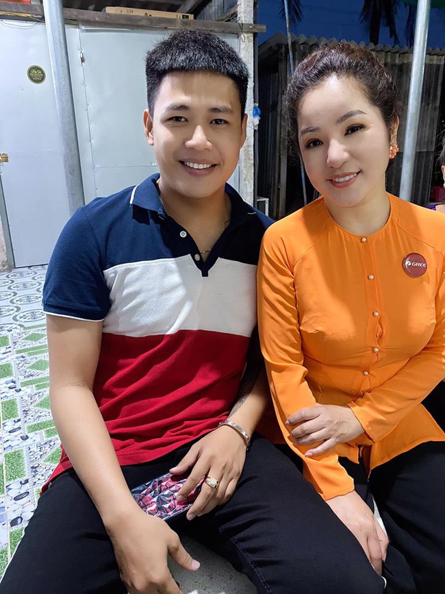 Cuộc sống với biến cố mất con sinh đôi, bỏ tham vọng showbiz về làm nông dân trồng thanh long của "hot boy trà sữa" nổi đình đám Thách thức danh hài 3 năm trước - Ảnh 6.