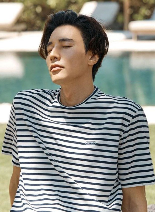Đẳng cấp của "Thánh sống" Won Bin: Lười tới nỗi 10 năm không thèm đóng phim nhưng chỉ chụp ảnh quảng cáo thôi cũng đủ gây bão  - Ảnh 11.