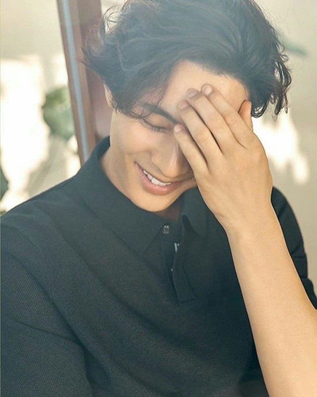 Đẳng cấp của "Thánh sống" Won Bin: Lười tới nỗi 10 năm không thèm đóng phim nhưng chỉ chụp ảnh quảng cáo thôi cũng đủ gây bão  - Ảnh 6.