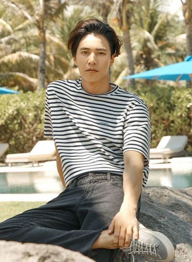 Đẳng cấp của "Thánh sống" Won Bin: Lười tới nỗi 10 năm không thèm đóng phim nhưng chỉ chụp ảnh quảng cáo thôi cũng đủ gây bão  - Ảnh 4.