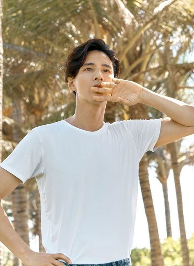 Đẳng cấp của "Thánh sống" Won Bin: Lười tới nỗi 10 năm không thèm đóng phim nhưng chỉ chụp ảnh quảng cáo thôi cũng đủ gây bão  - Ảnh 10.
