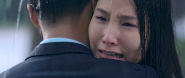 Tình yêu và tham vọng: Sau khi chứng kiến Linh - Sơn ôm nhau, Minh tuyên bố với Tuệ Lâm "em ngày càng xấu xí trong mắt anh" - Ảnh 3.