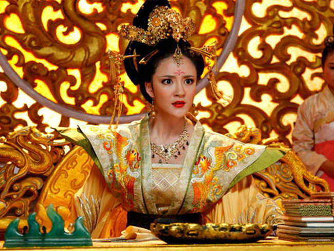 Vụ đánh ghen kinh hoàng của vị Hoàng hậu ghen tuông vô lối trong lịch sử Trung Hoa: Hộp quà gửi chồng chứa thứ đồ khiến tất cả khiếp hãi - Ảnh 3.