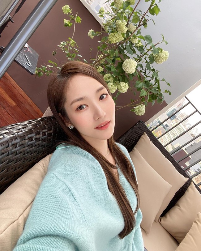 Park Min Young khoe nhan sắc cực xinh ở tuổi 34 sau khi bạn trai cũ Lee Min Ho công khai tình tứ với người đẹp khác  - Ảnh 2.