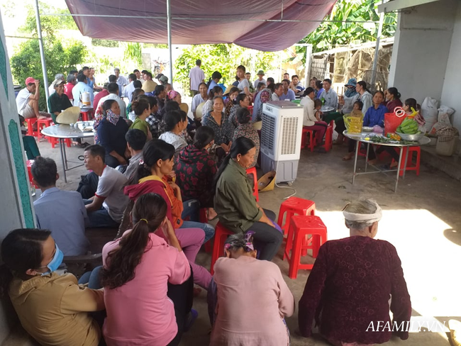 Nỗi đau gia đình bé trai 5 tuổi tử vong trong căn nhà hoang: “Con tôi nằm lạnh lẽo trong rừng suốt 2 ngày, mà không hề hay biết” - Ảnh 1.