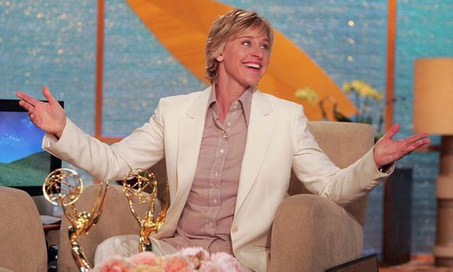 Thăng trầm cuộc đời Ellen DeGeneres: Tuổi thơ bị bố dượng lạm dụng, nhìn bạn gái chết trước mắt, bị nước Mỹ quay lưng chỉ vì muốn sống thật - Ảnh 4.