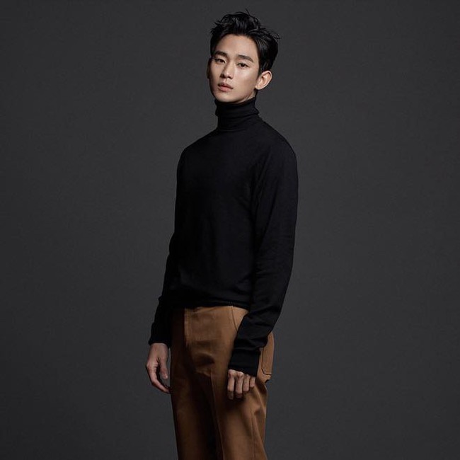 Nửa đêm không ngủ, "cụ giáo" Kim Soo Hyun âm thầm tung loạt ảnh mới, đỉnh cao thế nào mà netizen khen khí chất nam thần không thua gì Lee Min Ho?  - Ảnh 2.